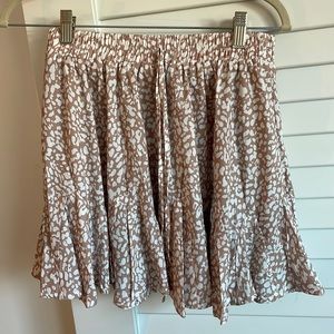 Leopard print Flowy light pink skort with stretchy waist and undershorts
